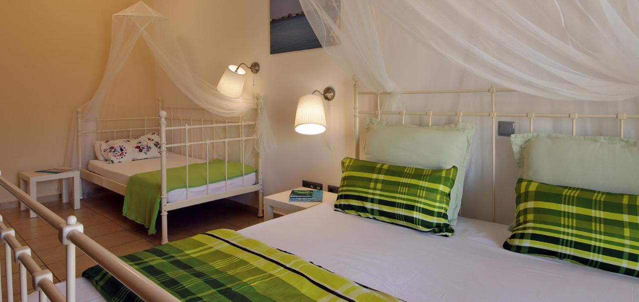 Aparthotel Oasis By The Sea Chiliadou  Exteriér fotografie