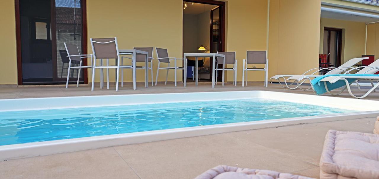 Aparthotel Oasis By The Sea Chiliadou  Exteriér fotografie